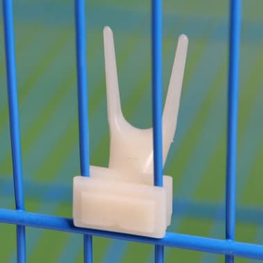 Clip-On Fruit and Vegetable Fork for Bird Cages